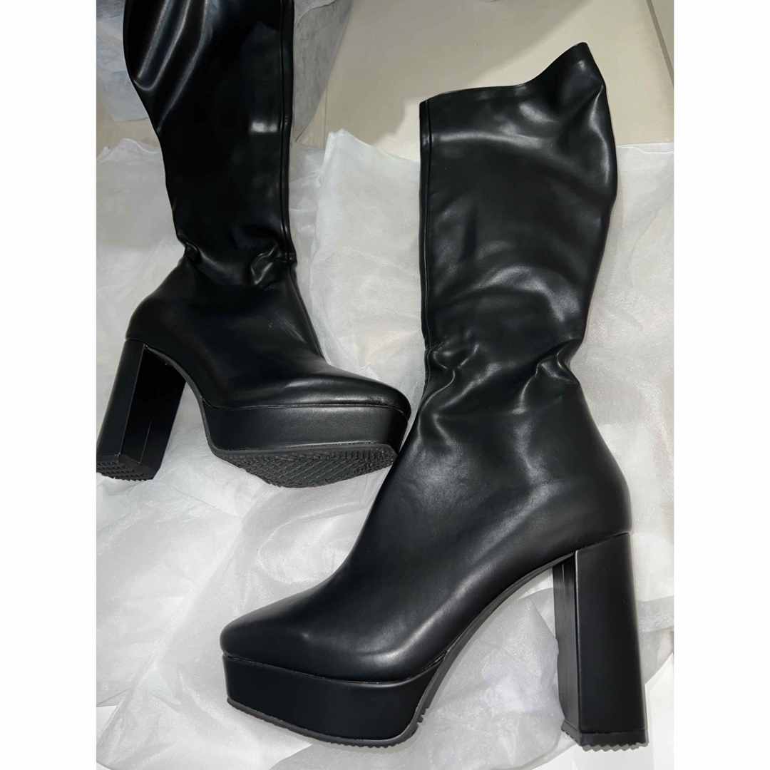 新品未使用　RANDA  ロングブーツ　Mサイズ　ブラック レディースの靴/シューズ(ブーツ)の商品写真