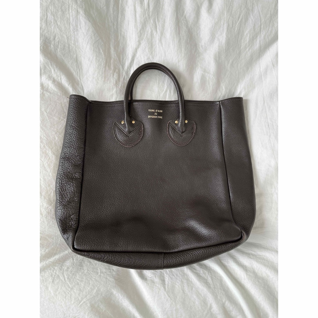 YOUNG&OLSEN(ヤングアンドオルセン)のYOUNG&OLSEN EMBOSSED LEATHER TOTE M レディースのバッグ(トートバッグ)の商品写真