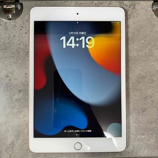 Apple - 美品 apple iPad 第4世代 16GB 9.7インチ大画面管理番号99の 