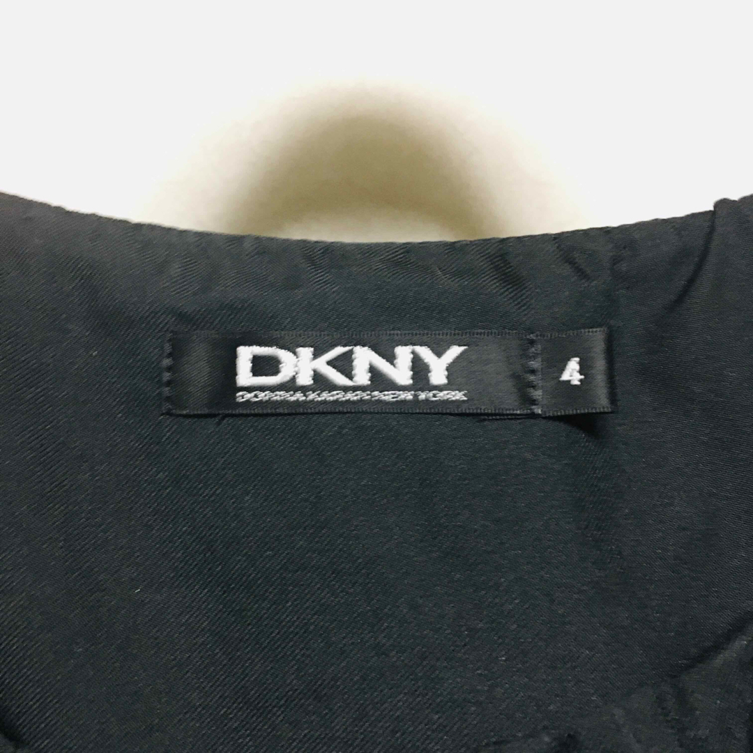 DKNY(ダナキャランニューヨーク)のダナキャランニューヨーク ノーカラージップジャケット 4 ブラックDKNY レディースのジャケット/アウター(その他)の商品写真