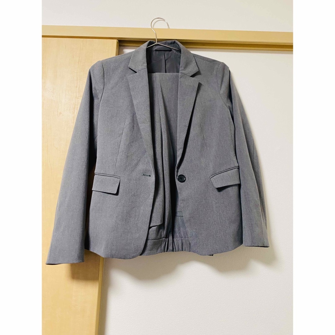 GU(ジーユー)のGU ウォッシャブルセットアップ　グレー レディースのフォーマル/ドレス(スーツ)の商品写真
