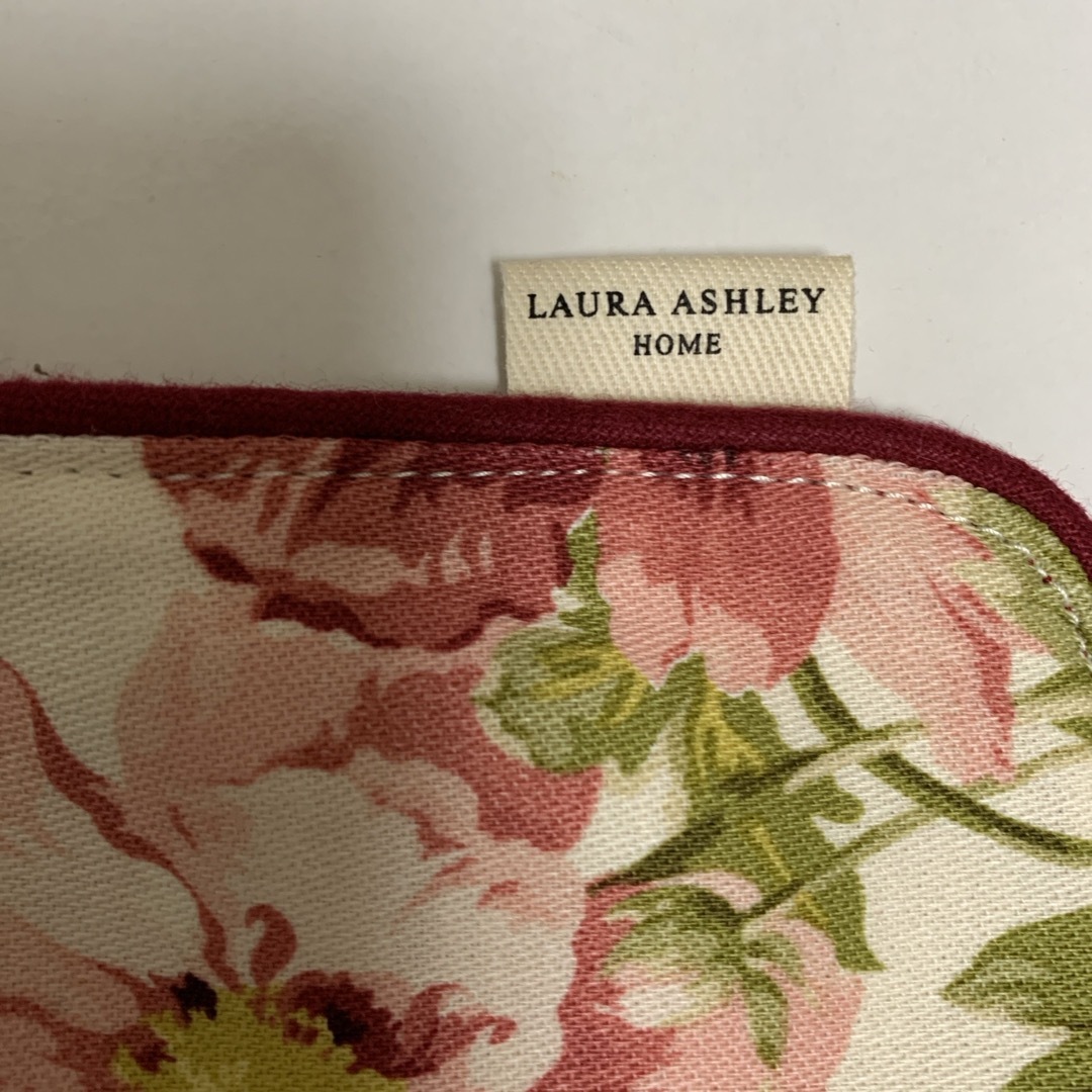 LAURA ASHLEY(ローラアシュレイ)のローラアシュレイ　ランチョンマット　4枚セット インテリア/住まい/日用品のキッチン/食器(テーブル用品)の商品写真