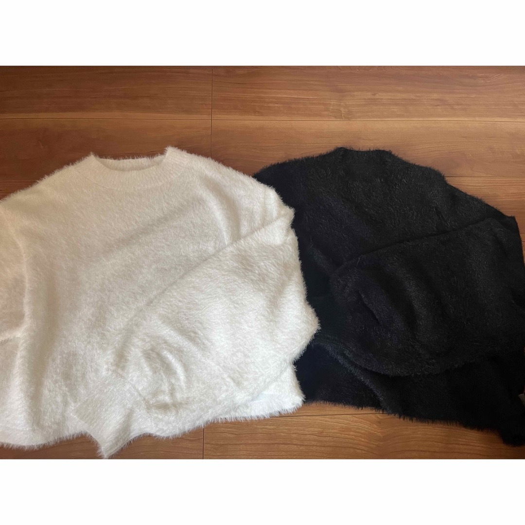 白と黒のニット レディースのトップス(ニット/セーター)の商品写真