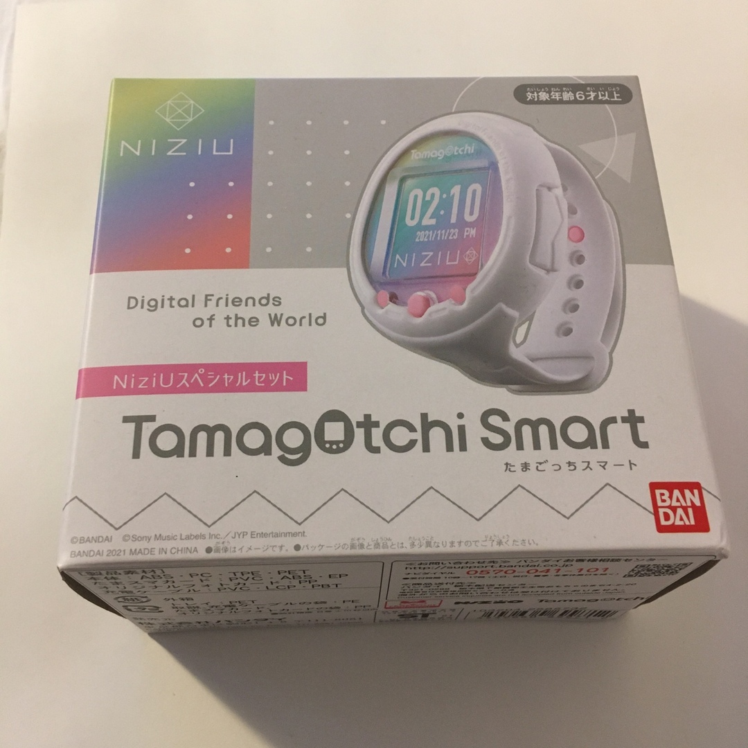 バンダイ Tamagotchi Smart NiziUスペシャルセット TAMA キッズ/ベビー/マタニティのおもちゃ(その他)の商品写真