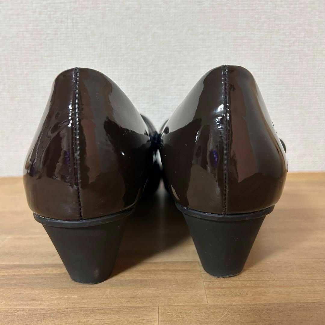 CAMPER(カンペール)の美品　CAMPER カンペール　エナメル　39 25cm ストラップ　パンプス レディースの靴/シューズ(ハイヒール/パンプス)の商品写真