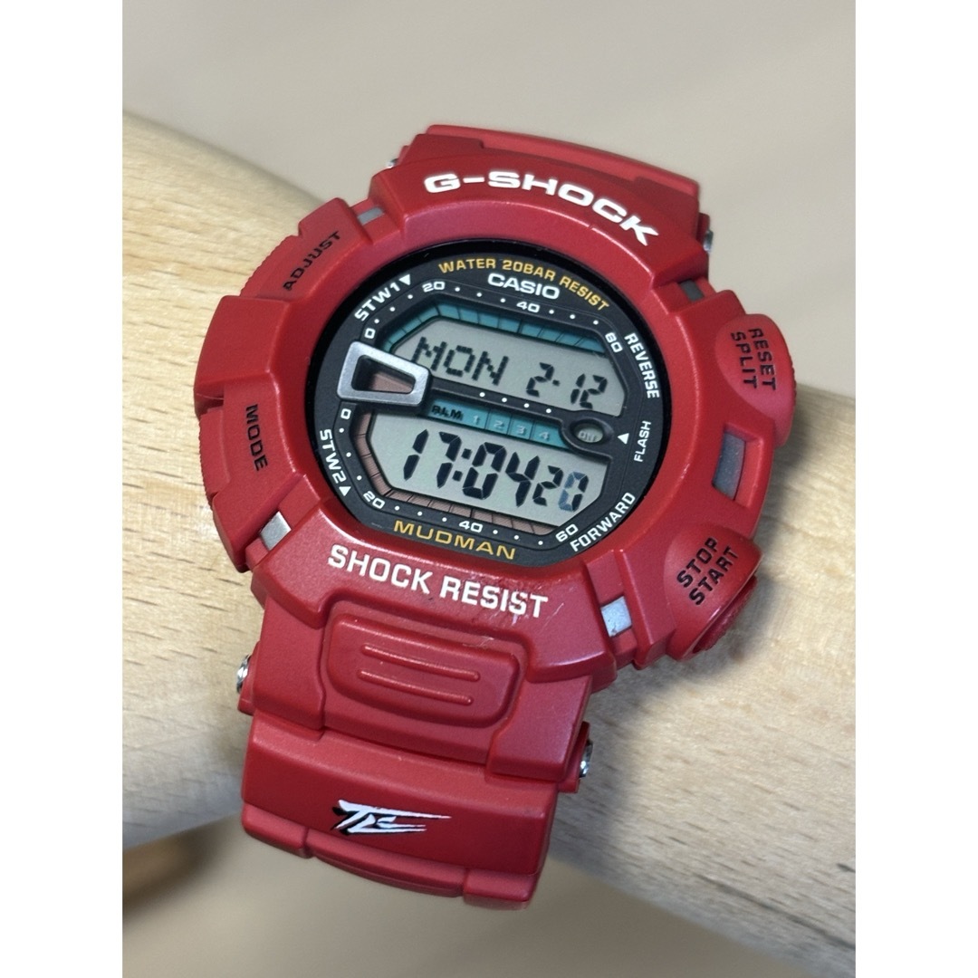 G-SHOCK(ジーショック)のG-SHOCK/コラボ/トヨタ/別注/ランクル/限定/マッドマン/ビンテージ/赤 メンズの時計(腕時計(デジタル))の商品写真