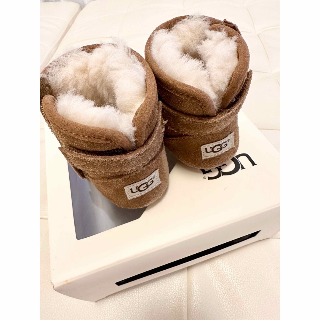 UGG(アグ)のUGG baby◆ JESSE IIベビージェシーアグムートンブーツ キッズ/ベビー/マタニティのベビー靴/シューズ(~14cm)(ブーツ)の商品写真