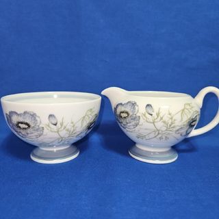 ウェッジウッド(WEDGWOOD)の廃盤 黒壺 グレンミスト ウェッジウッド クリーマー&ボウル スモールサイズ(食器)