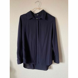 ユニクロ(UNIQLO)のユニクロ 長袖シャツ 仕事 オフィス 職場 事務 ネイビー 紺色(シャツ/ブラウス(長袖/七分))