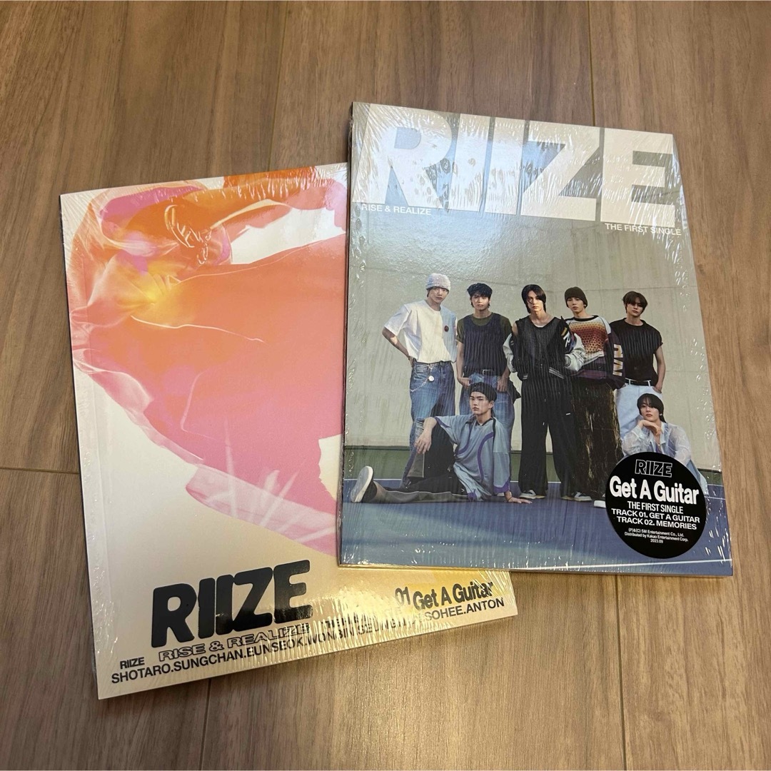 RIIZE⭐️get a guitar 2形態 セット 新品未開封 エンタメ/ホビーのタレントグッズ(アイドルグッズ)の商品写真