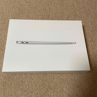 マック(Mac (Apple))の【新品】MacBook air MGN93J/A シルバー(ノートPC)