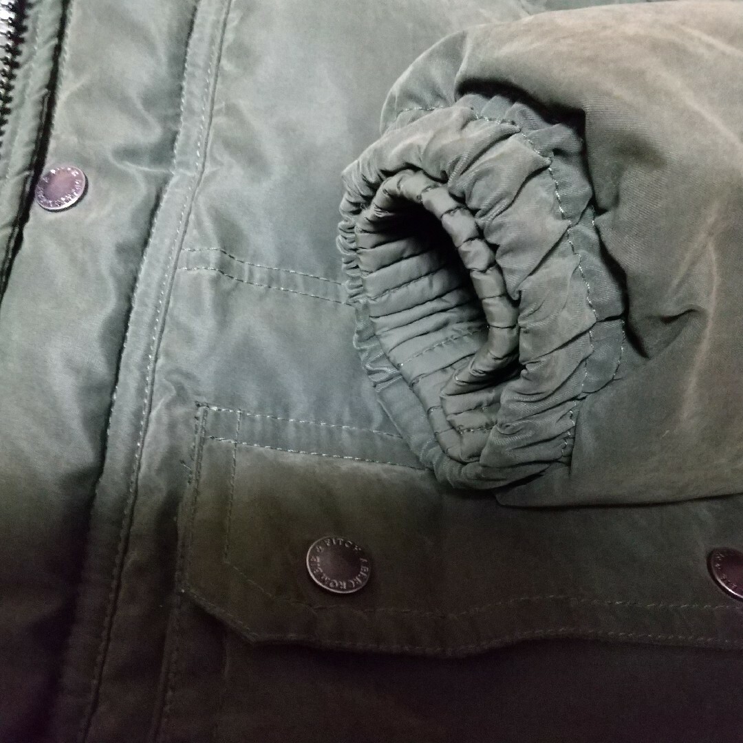 Abercrombie&Fitch(アバクロンビーアンドフィッチ)のアバクロダウンジャケット 胸囲～約96cm グリーン系 フードジャンパー M～L メンズのジャケット/アウター(ダウンジャケット)の商品写真