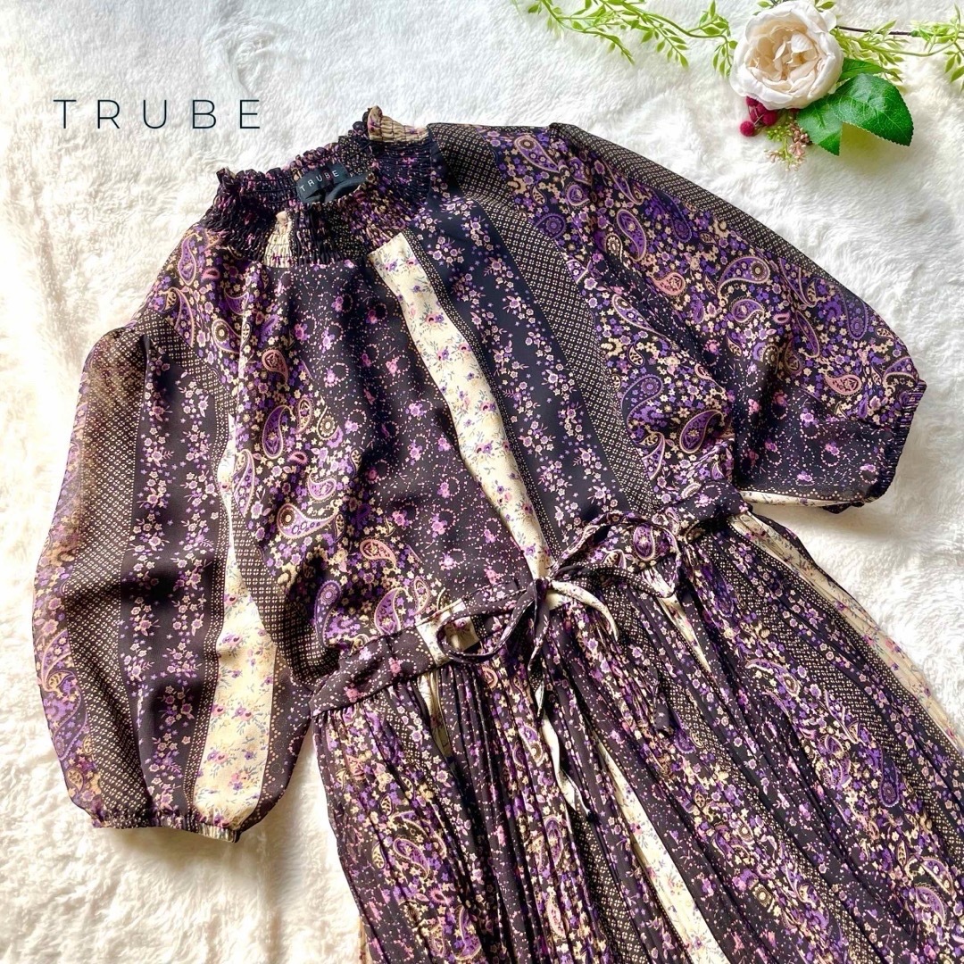 TRUBE 花柄 シフォン ロングワンピース 七分袖 M レディースのワンピース(ロングワンピース/マキシワンピース)の商品写真