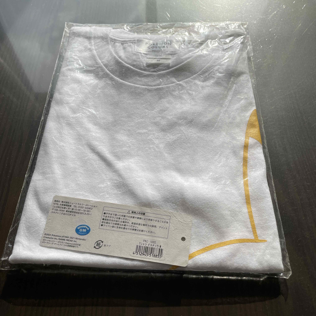 POKEMON COLORS 限定Tシャツ(ピカチュウ) エンタメ/ホビーのおもちゃ/ぬいぐるみ(キャラクターグッズ)の商品写真