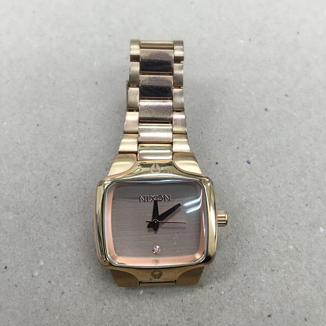NIXON - NIXON レディーススモールプレイヤーゴールド腕時計の NIXON - NIXON レディーススモールプレイヤーゴールド腕時計の