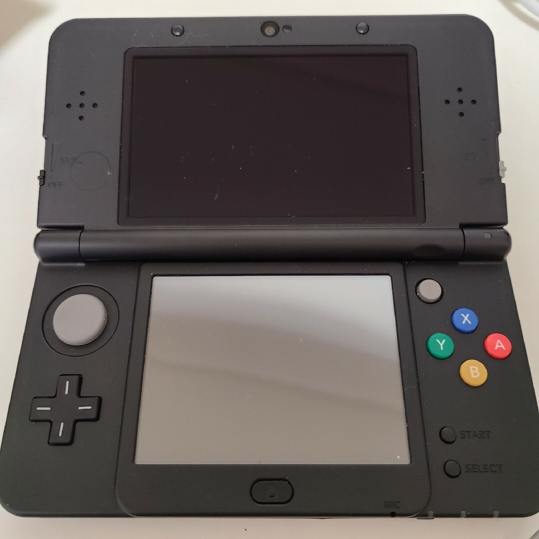 ニンテンドー3DS(ニンテンドー3DS)のNintendo 3DS NEW ニンテンドー 本体 ブラック エンタメ/ホビーのゲームソフト/ゲーム機本体(携帯用ゲーム機本体)の商品写真
