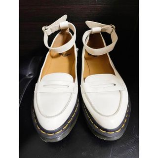 ドクターマーチン(Dr.Martens)のドクターマーチン　レオニー　ホワイト(ローファー/革靴)