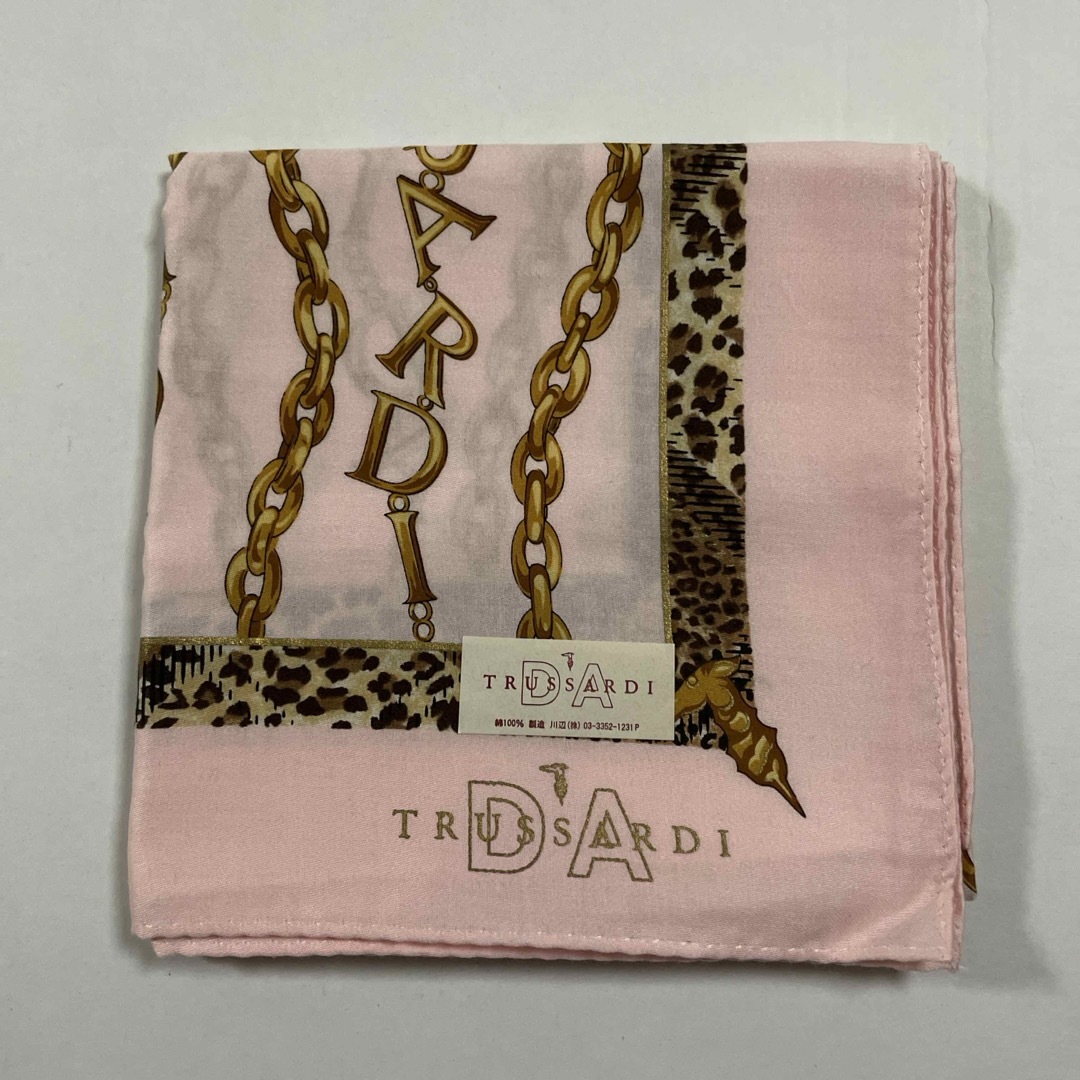 Trussardi(トラサルディ)のトラサルディハンカチピンク レディースのファッション小物(ハンカチ)の商品写真