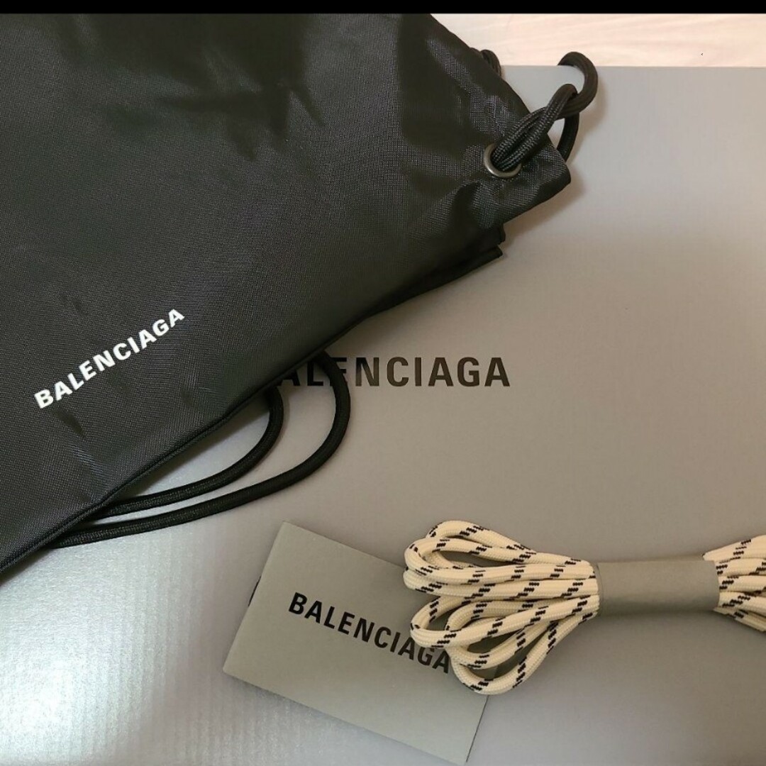 Balenciaga(バレンシアガ)のバレンシアガ　Triple S スニーカー Diy Metal メンズの靴/シューズ(スニーカー)の商品写真