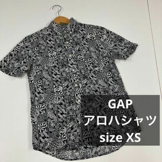 ギャップ(GAP)のGAP ギャップ　アロハシャツ　総柄　葉っぱ柄　ブラック　ホワイト　古着　XS(シャツ)