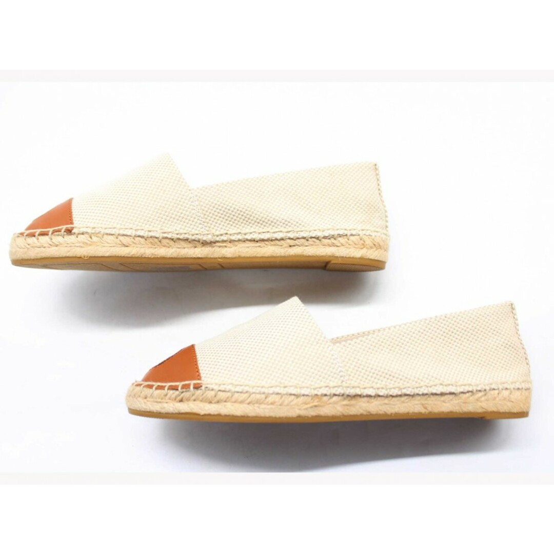 Tory Burch(トリーバーチ)の新品未使用品◇TORY BURCH/トリーバーチ◇COLOR BLOCK FLAT ESPADRILLE/カラーブロックフラットエスパドリーユ/74058/スリッポン/ロゴ刺しゅう/シューズ/靴 アイボリー×ブラウン レディース 5.5 春夏 512032 レディースの靴/シューズ(スリッポン/モカシン)の商品写真