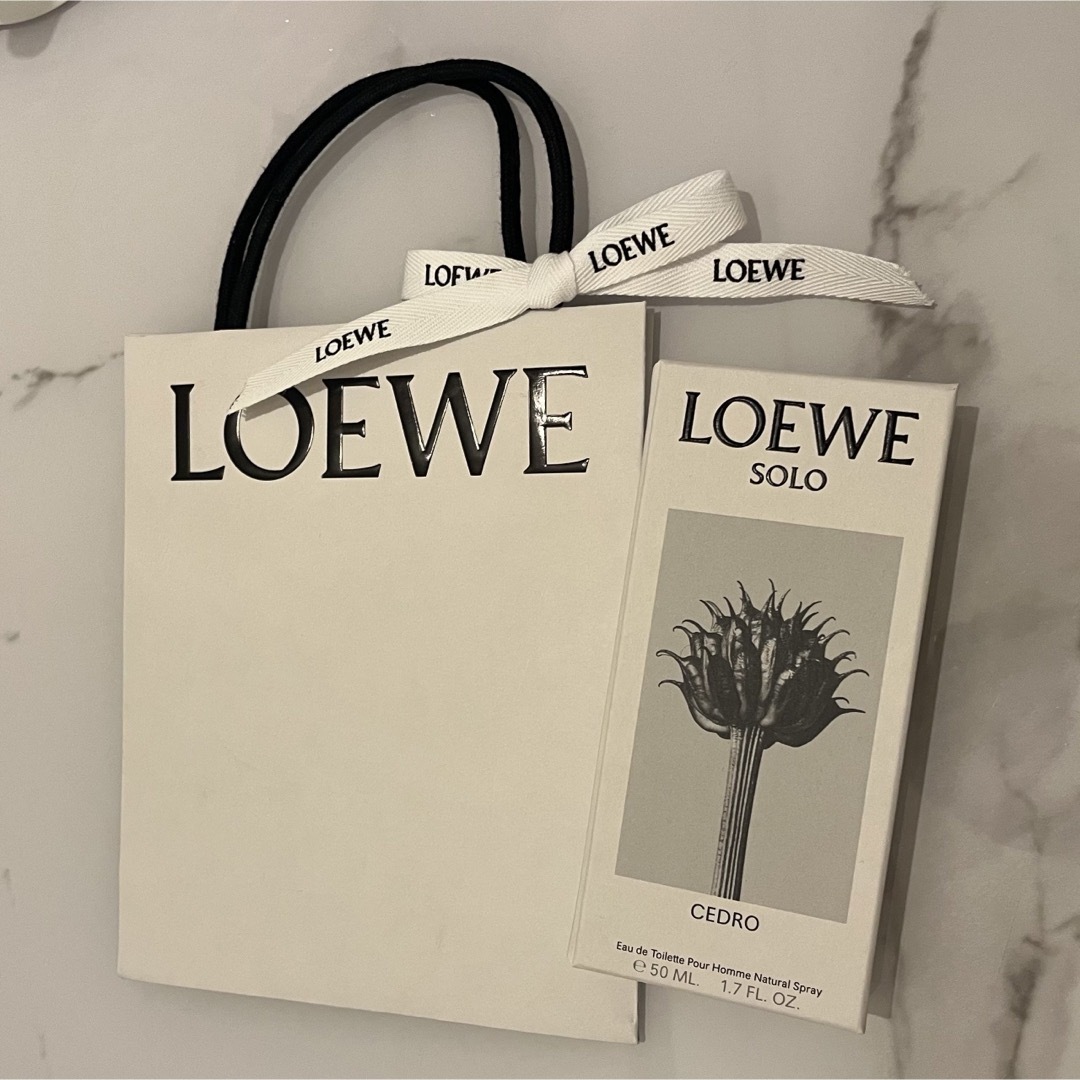 LOEWE(ロエベ)の🌼早い者勝ち🌼ロエベ 香水 LOEWE ロエベ ソロ セドロ  50ml コスメ/美容の香水(その他)の商品写真