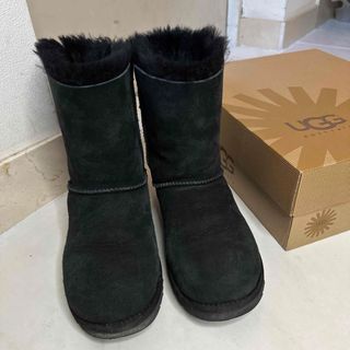 アグオーストラリア(UGG AUSTRALIA)のアグオーストラリア　UGG ムートンブーツ　黒　リボン付き(ブーツ)