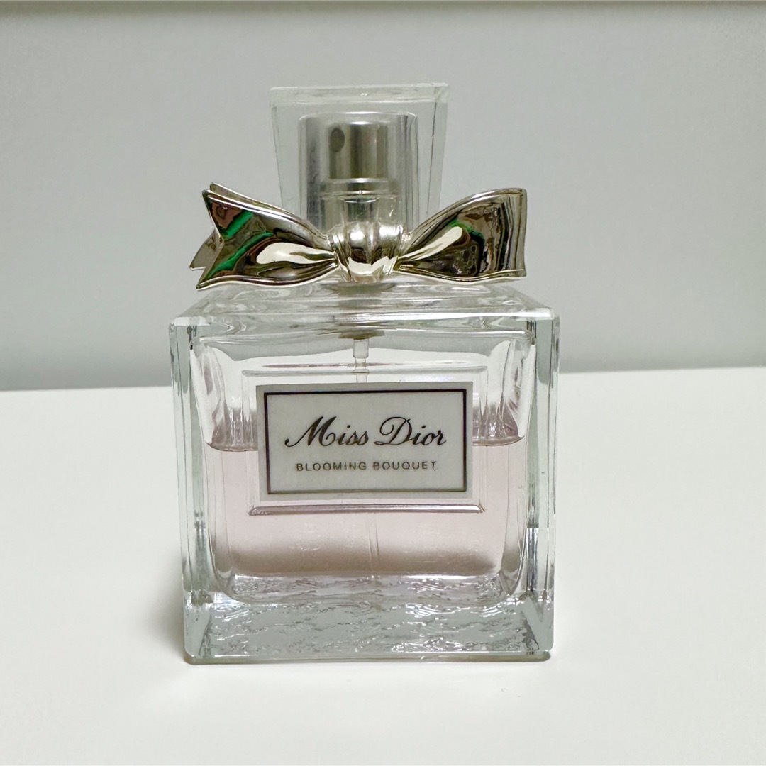 Dior(ディオール)のdior miss dior ブルーミングブーケ　50ml コスメ/美容の香水(香水(女性用))の商品写真