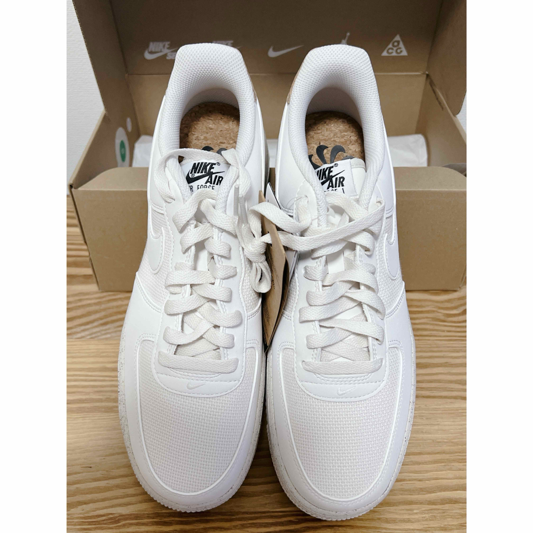 新品 NIKE AIR FORCE 1 LV8 27.5cm