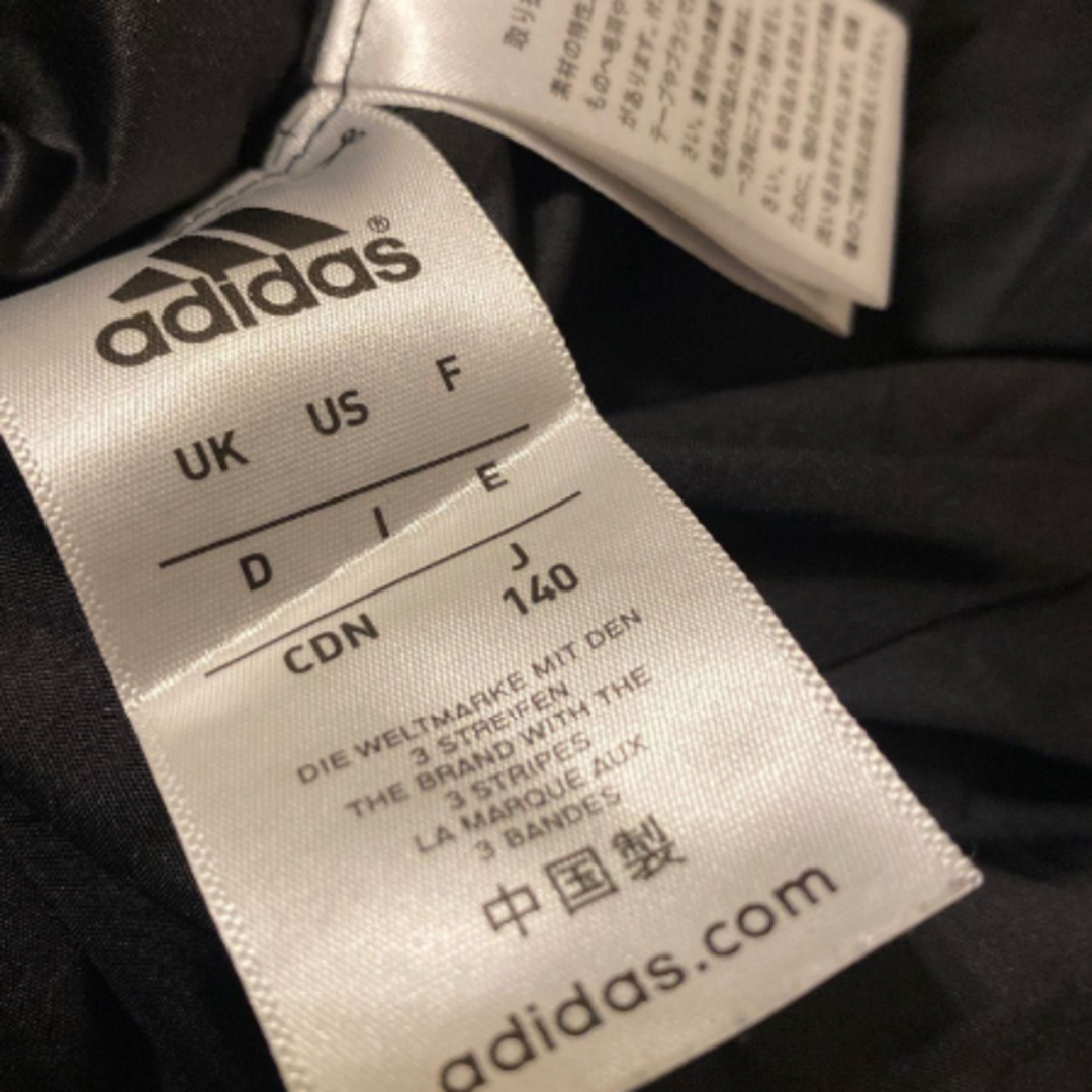 adidas(アディダス)のアディダス　キッズ　リバーシブルジャンパー140cmネオンカラー キッズ/ベビー/マタニティのキッズ服男の子用(90cm~)(ジャケット/上着)の商品写真