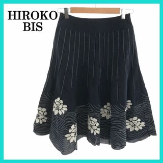 ヒロコビス(HIROKO BIS)の美品 HIROKO BIS ヒロコビス スカート フレアスカート 花柄(ひざ丈スカート)