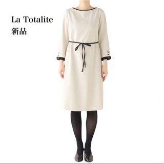 ラトータリテ(La TOTALITE)の新品タグ付き 上品 ラトータリテ バイカラーパイピングワンピース 36(ひざ丈ワンピース)