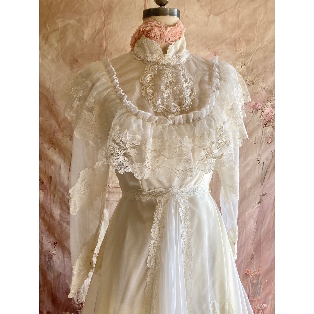 GUNNE SAX(ガニーサックス)のイギリスにて買い付けたヴィンテージウェディングドレス🇬🇧 レディースのフォーマル/ドレス(ウェディングドレス)の商品写真