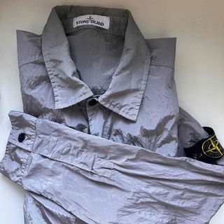 ストーンアイランド(STONE ISLAND)の【美品】【送料無料】STONE ISLANDストーンアイランドナイロンジャケット(ナイロンジャケット)