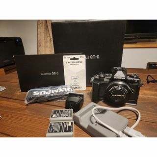 オリンパス(OLYMPUS)の（今週末まで出品）OLYMPUS OM−D E−M5 Mark II　美品(ミラーレス一眼)