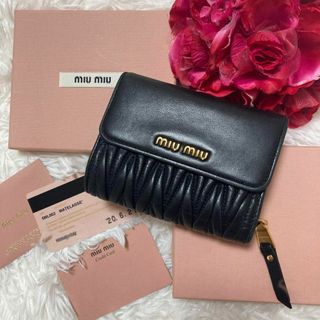 miumiu - 極美品✨ ミュウミュウ 折り財布 マテラッセ 金ロゴ ブラック