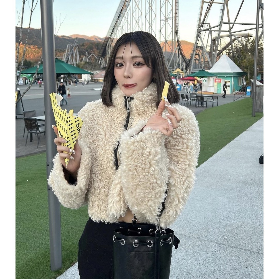 SLY - 今季完売品♡SLY LIGHT CROP BOA ブルゾン♡新品タグ付き SLY - 今季完売品♡SLY LIGHT CROP BOA ブルゾン♡新品タグ付き