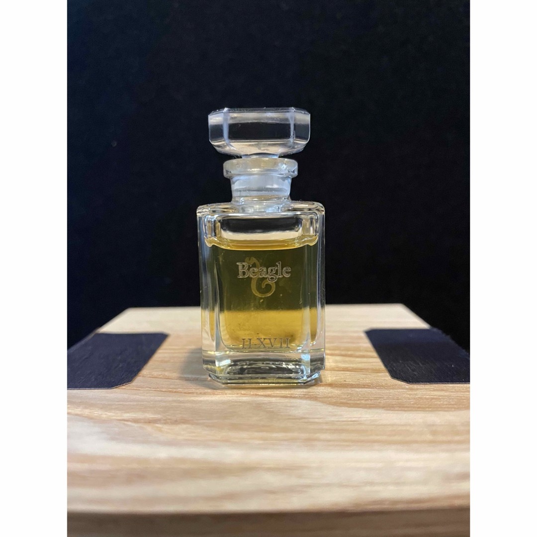 L'Artisan Parfumeur(ラルチザンパフューム)のFUEGUIA1833 ビーグル　ピュアエッセンス コスメ/美容の香水(ユニセックス)の商品写真