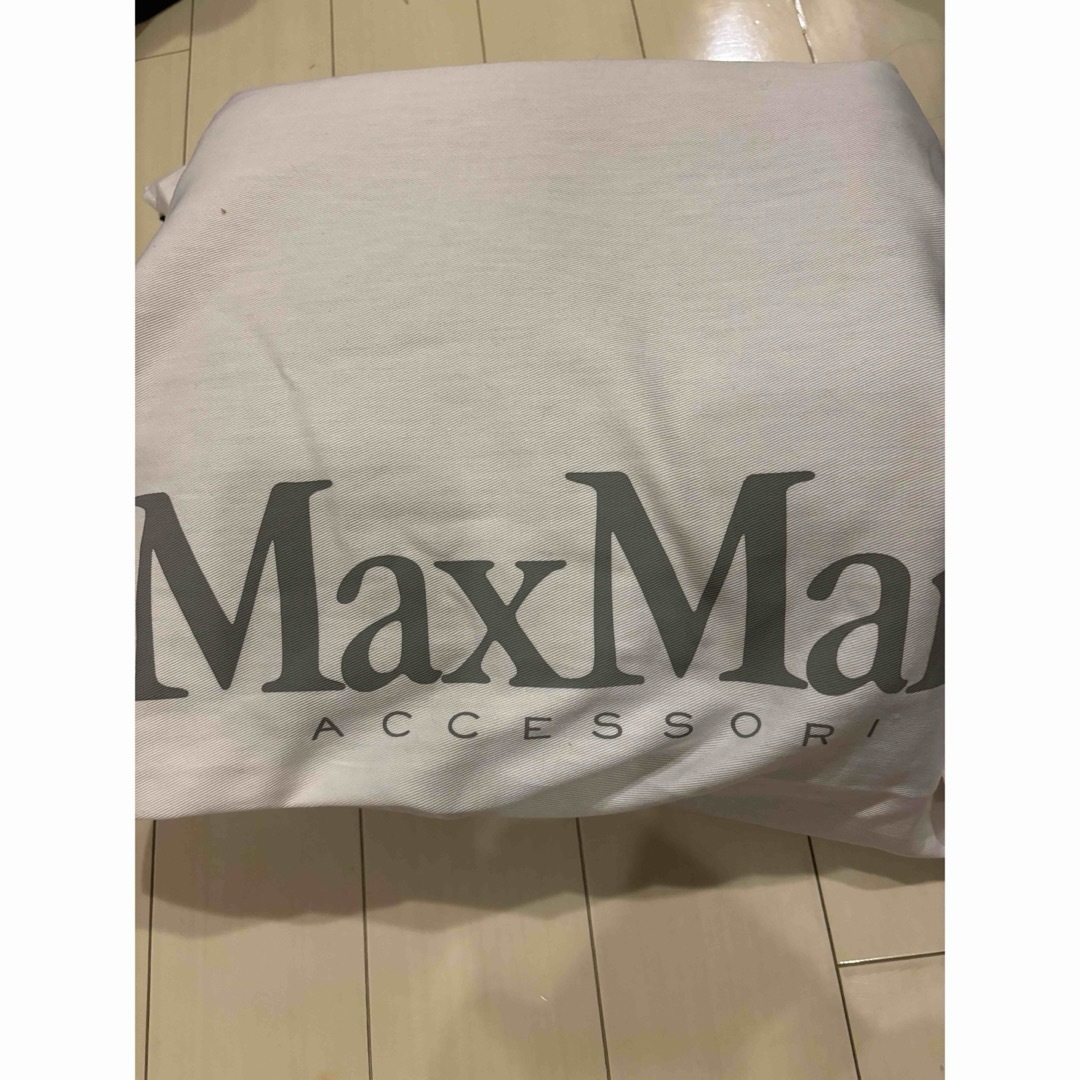 Max Mara(マックスマーラ)のマックスマーラテディベアマフラー レディースのファッション小物(マフラー/ショール)の商品写真