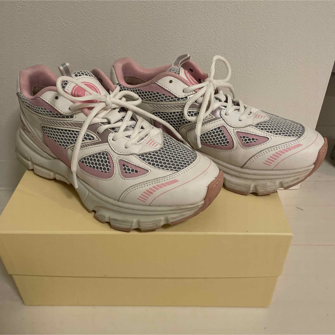 AXEL ARIGATO スニーカー レディースの靴/シューズ(スニーカー)の商品写真