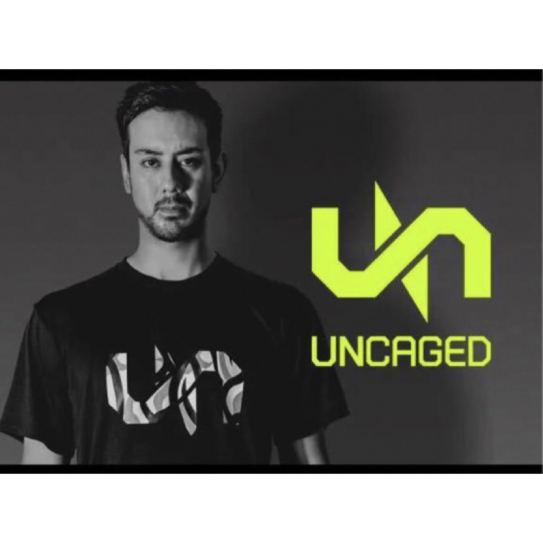 超美品 AKTR UNCAGED Tank XLサイズ 超美品 AKTR UNCAGED Tank XLサイズ