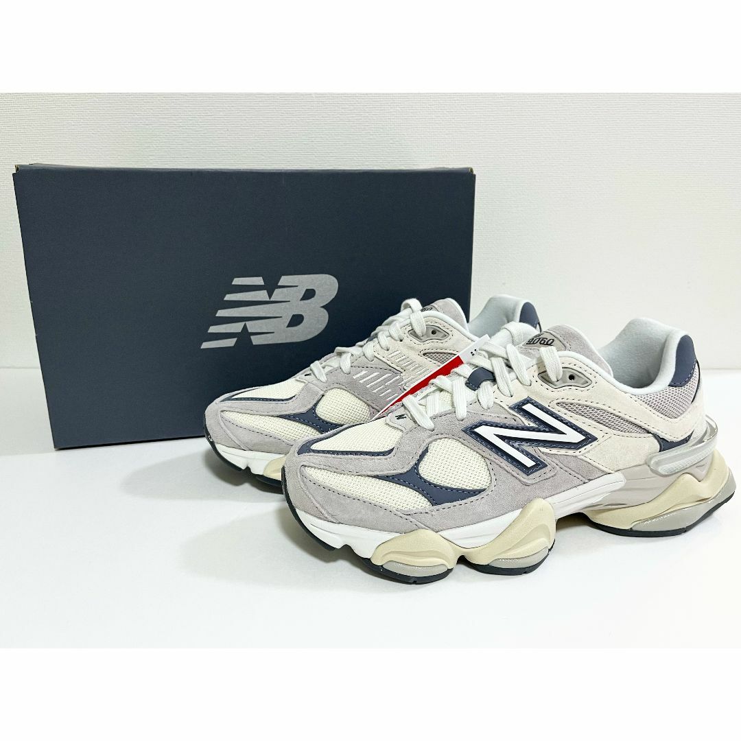 New Balance(ニューバランス)の【新品】24.5cm ニューバランス　U9060EEB　ベージュ レディースの靴/シューズ(スニーカー)の商品写真