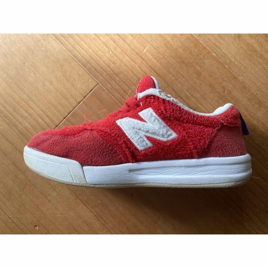New Balance(ニューバランス)のニューバランス　サイズ17.5cm  赤 キッズ/ベビー/マタニティのキッズ靴/シューズ(15cm~)(スニーカー)の商品写真