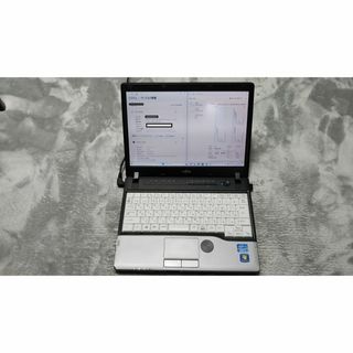 富士通 - 富士通 LIFEBOOK UH55/B3 【ピンク色】値下げ中❣️の通販 by