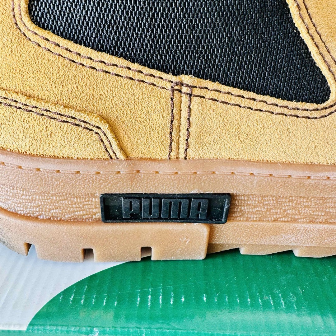 PUMA(プーマ)のほぼ未使用　プーマ　ウィメンズ メイズ チェルシー スウェード ブーツ レディースの靴/シューズ(ブーツ)の商品写真