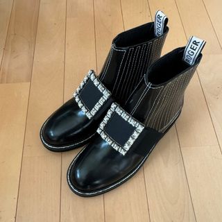 ROGER VIVIER - ロジェ ヴィヴィエ ROGER VIVIER チェルシーブーツ