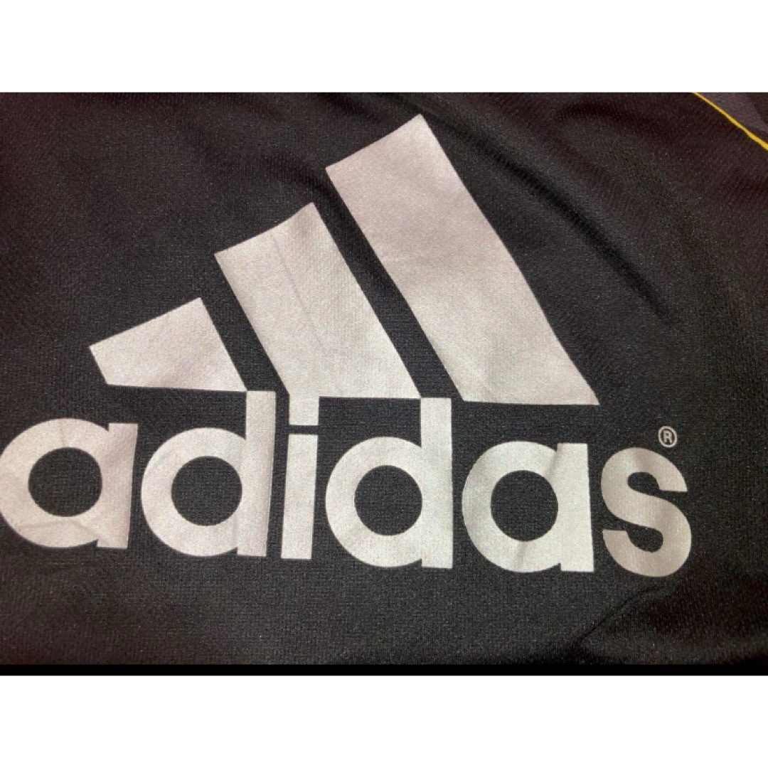 adidas(アディダス)のadidas サッカーウェアー黒色150cm スポーツ/アウトドアのサッカー/フットサル(ウェア)の商品写真