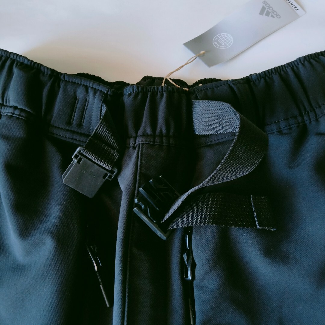 adidas(アディダス)の黒 L アディダス メンズ ロングパンツ テックパンツ 裏起毛 登山 アウトドア メンズのパンツ(その他)の商品写真