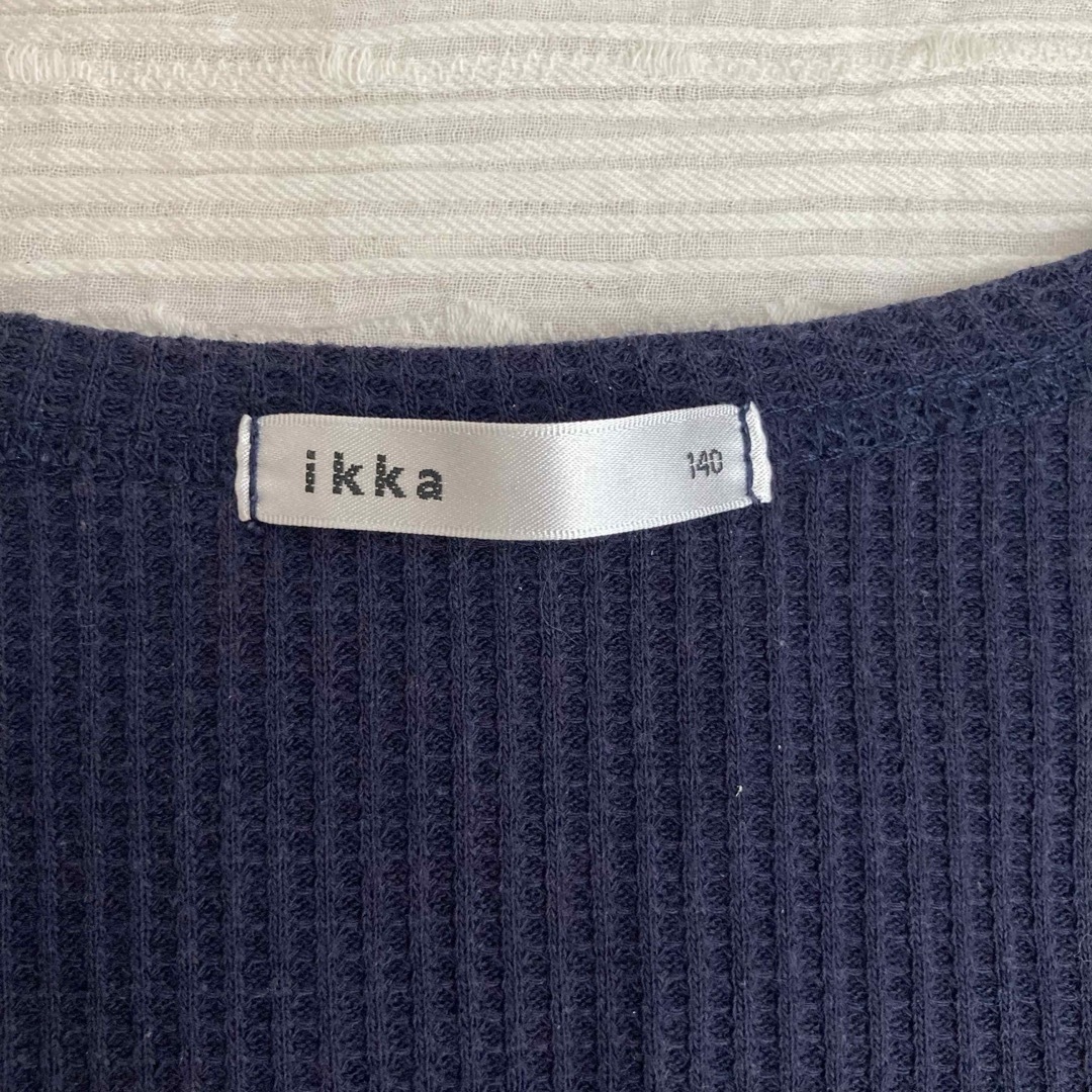 ikka(イッカ)のイッカ　ikka　ロングカーディガン　紺色☆１４０センチ☆ キッズ/ベビー/マタニティのキッズ服女の子用(90cm~)(カーディガン)の商品写真