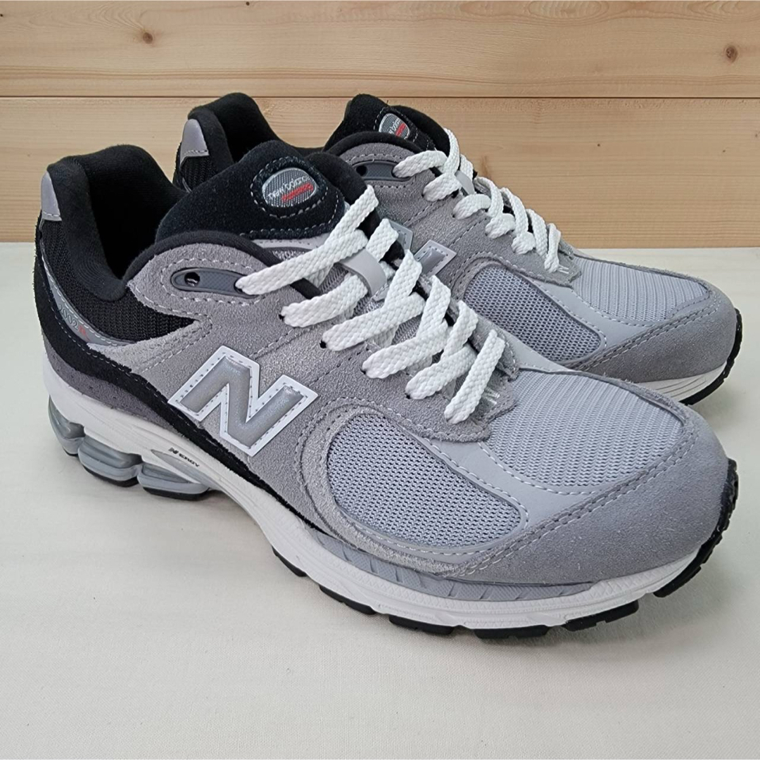 New Balance(ニューバランス)のニューバランス M2002RSG グレー  22cm レディースの靴/シューズ(スニーカー)の商品写真